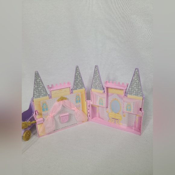 Mattel Barbie Baby Krissy Princess Palace Playset  & Carriage & KEY - Picture 3 of 5